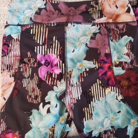 CALIA by CARRIE UNDERWOOD ATHLETIC PANTS - Picture 4 of 9